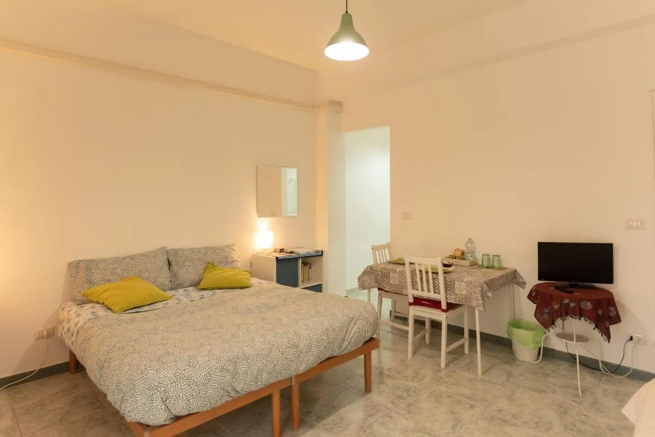 ***  Archita Guest House Bari Italy